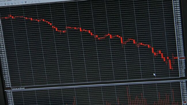 Фондовые рынки Европы закрылись спадом на 2,14-2,46%