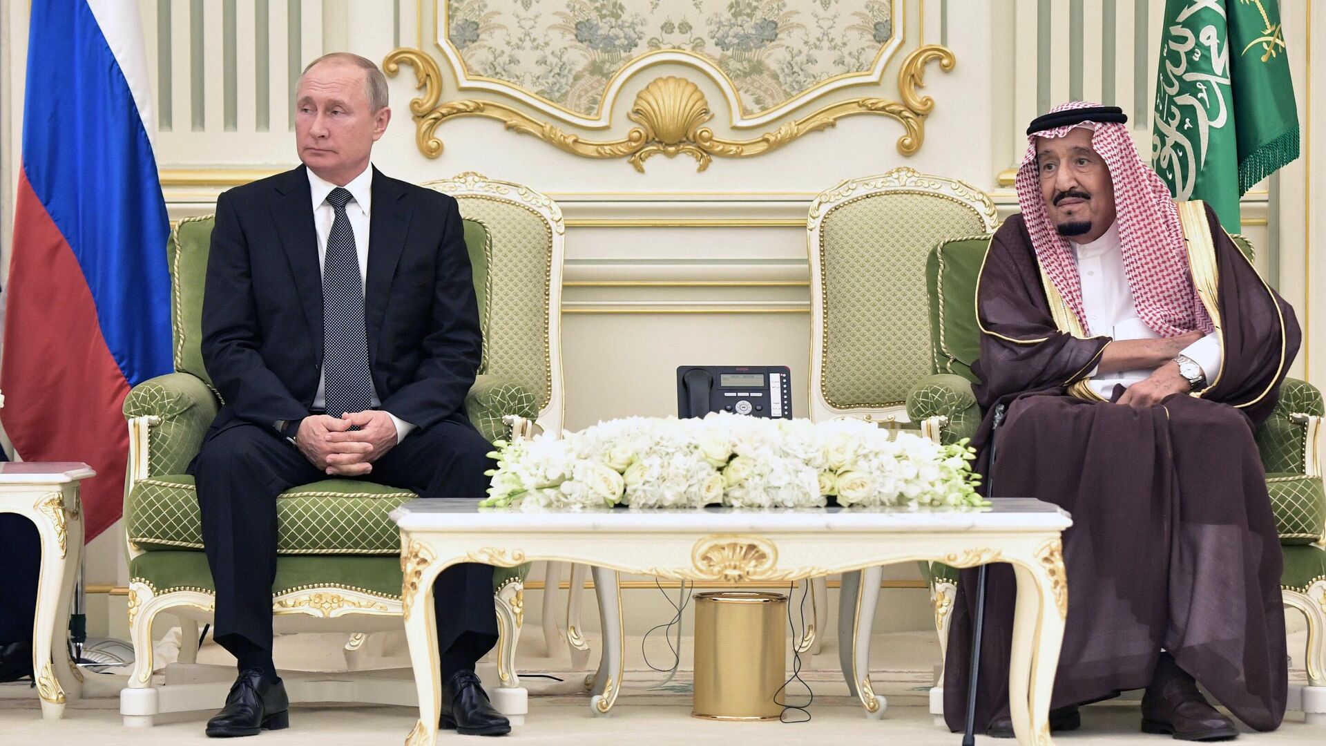 Президент РФ Владимир Путин и король Саудовской Аравии Сальман бен Абдель Азиз аль Сауд - РИА Новости, 1920, 13.07.2022