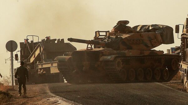 Танк турецких вооруженных сил в районе границы с Сирией