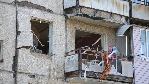 Обрушение перекрытий в жилом доме № 23 на улице Авиаторов в поселке Новонежино 