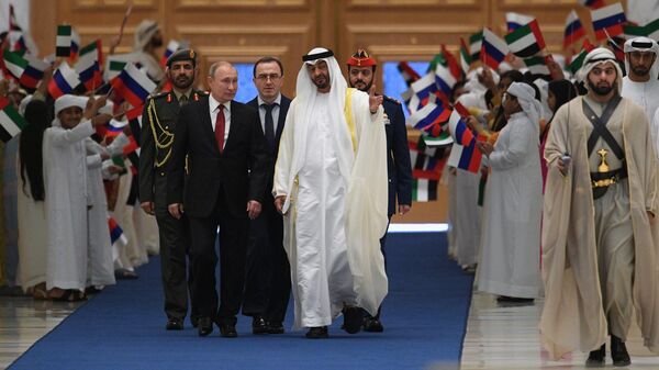 Президент РФ Владимир Путин и наследный принц Абу-Даби, заместитель верховного главнокомандующего вооружёнными силами Объединённых Арабских Эмиратов Мухаммед бен Заид Аль Нахайян