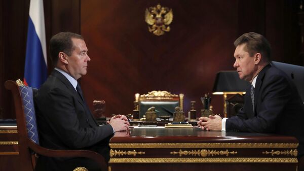 Председатель правительства РФ Дмитрий Медведев и председатель правления компании Газпром Алексей Миллер