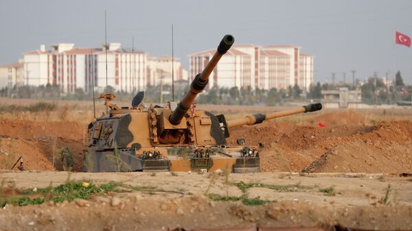 Турецкая военная техника на границе с Сирией