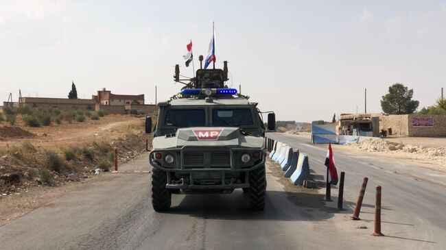 Патруль военной полиции РФ на северо-востоке Сирии