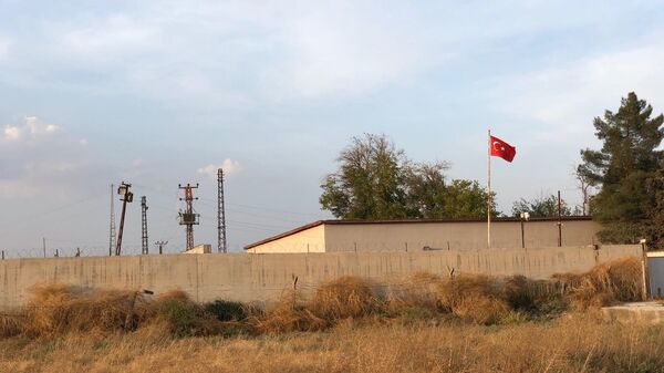 Турецкое КПП на границе с Сирией. Вид из города Айн-аль-Араб (Кобани)