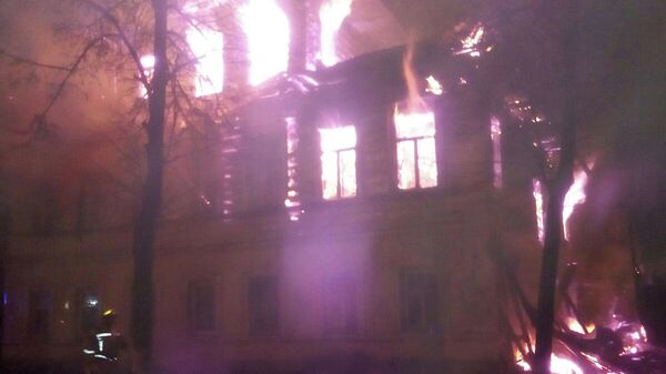 Пожар в многоквартирном доме в Ростове