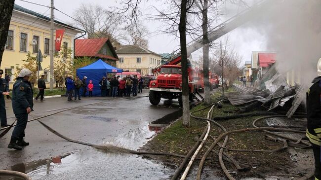 Ликвидация пожара в многоквартирном доме в Ростове