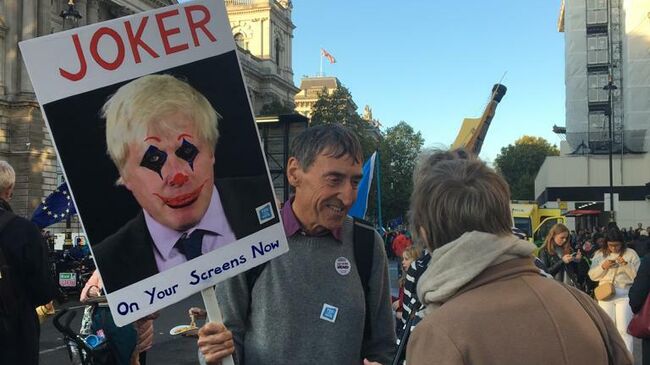 Акция в поддержку повторного референдума по Brexit People's Vote March на Parliament Square в Лондоне