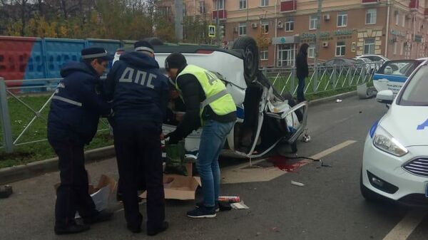 В Казани во время преследования нарушителя перевернулся автомобиль ДПС