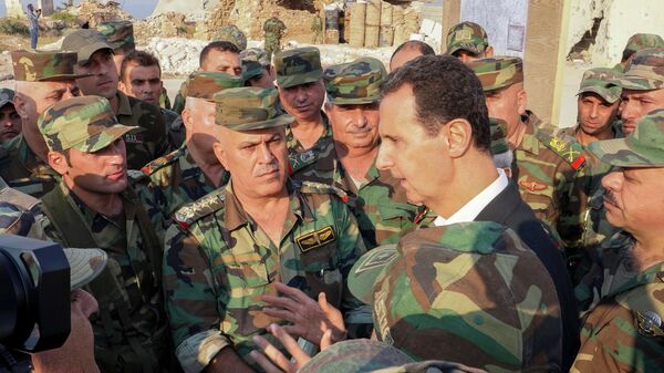 Президент Сирии Башар Асад во время встречи с военными САР