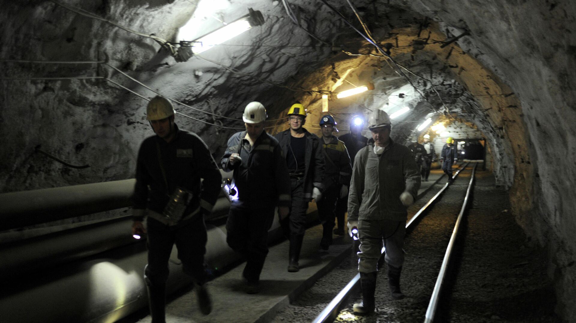 В Кузбассе организовали проверку из-за задымления на шахте "Байкаимская"