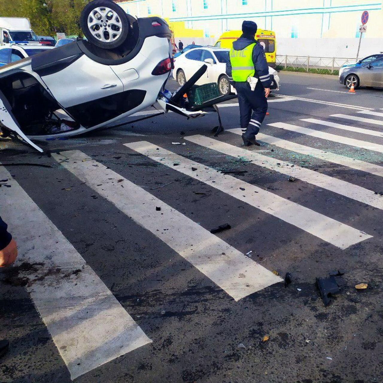 Случаи наезда автомобилей на людей в общественных местах в 2019-2020 гг -  РИА Новости, 01.12.2020