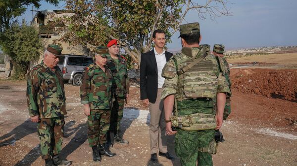 Президент Сирии Башар Асад во время встречи с военными САР в провинции Идлиб