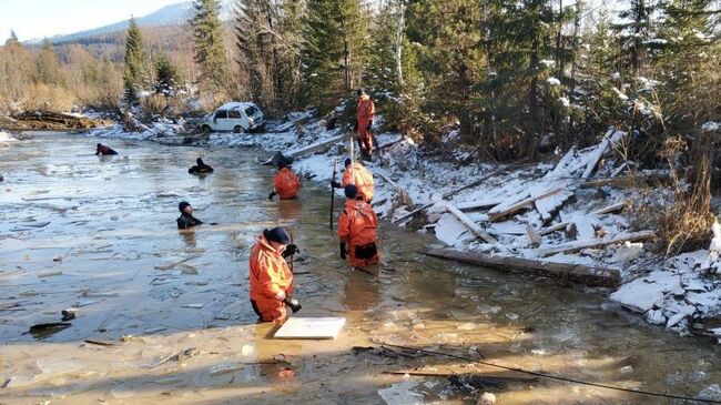 На месте прорыва дамбы в Курагинском районе Красноярского края