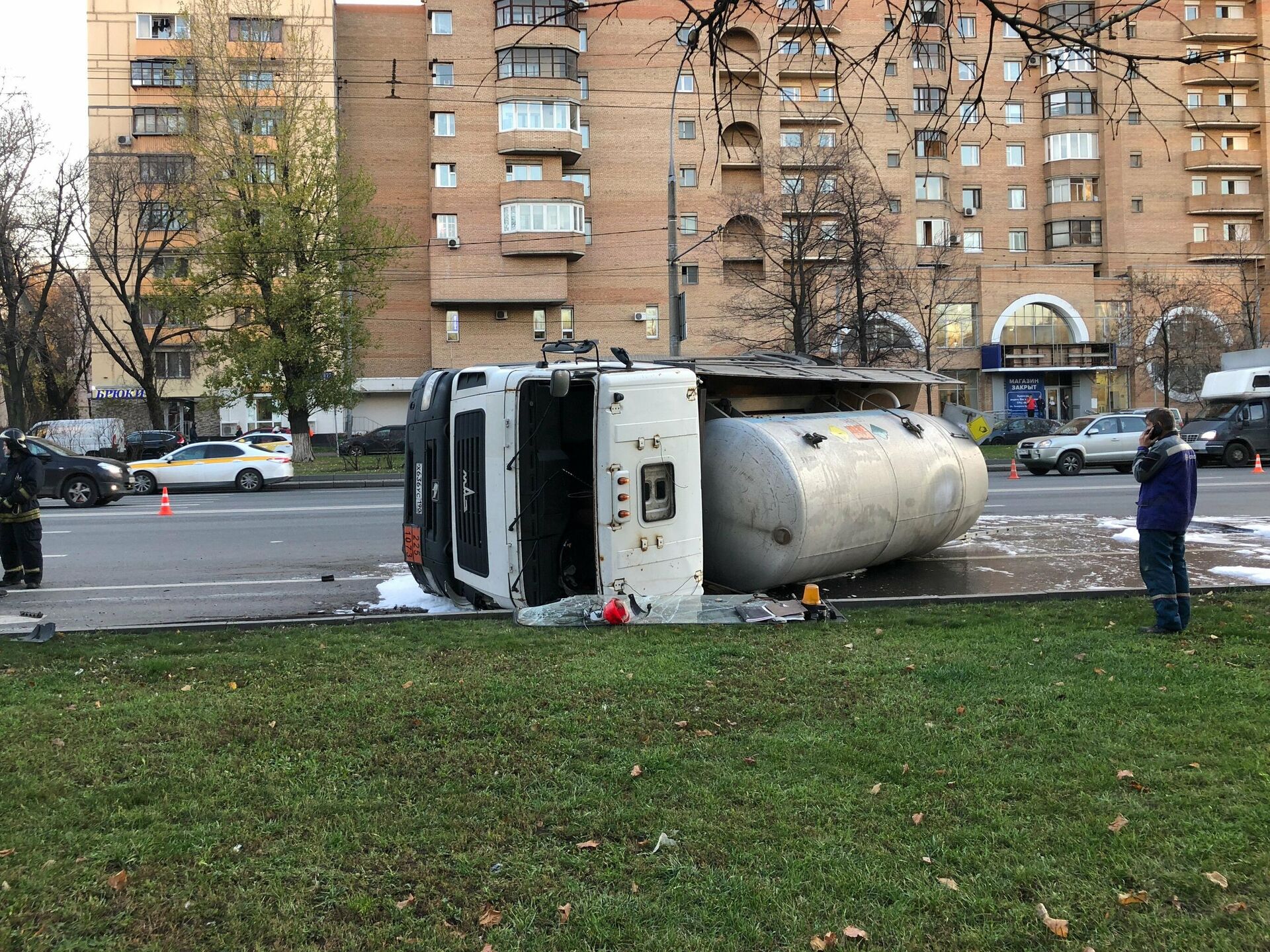 В Москве из-за ДТП с цистерной перекрыли Волгоградский проспект - РИА  Новости, 25.10.2019