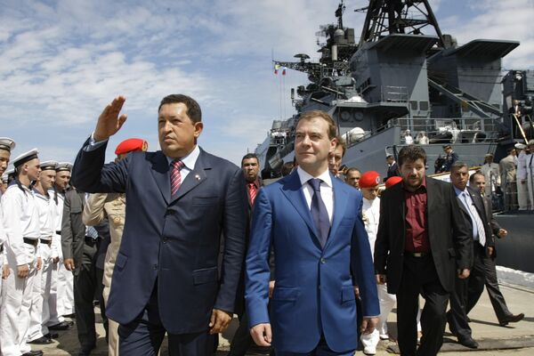 Президенты России и Венесуэлы посетили противолодочный корабль Адмирал Чабаненко