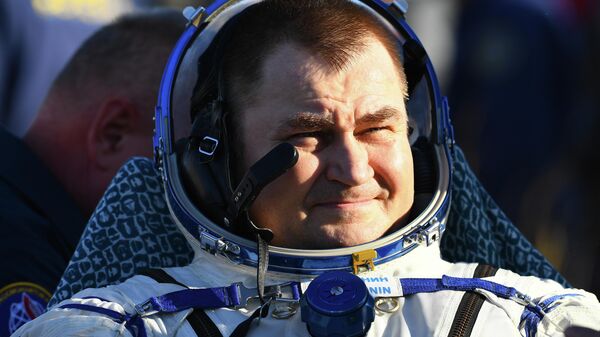 Член основного экипажа 59/60-й длительной экспедиции на МКС космонавт Роскосмоса Алексей Овчинин после посадки спускаемого аппарата пилотируемого космического корабля Союза МС-12