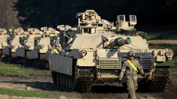 Американские танки Абрамс в городе Пабраде, Литва. 21 октября 2019