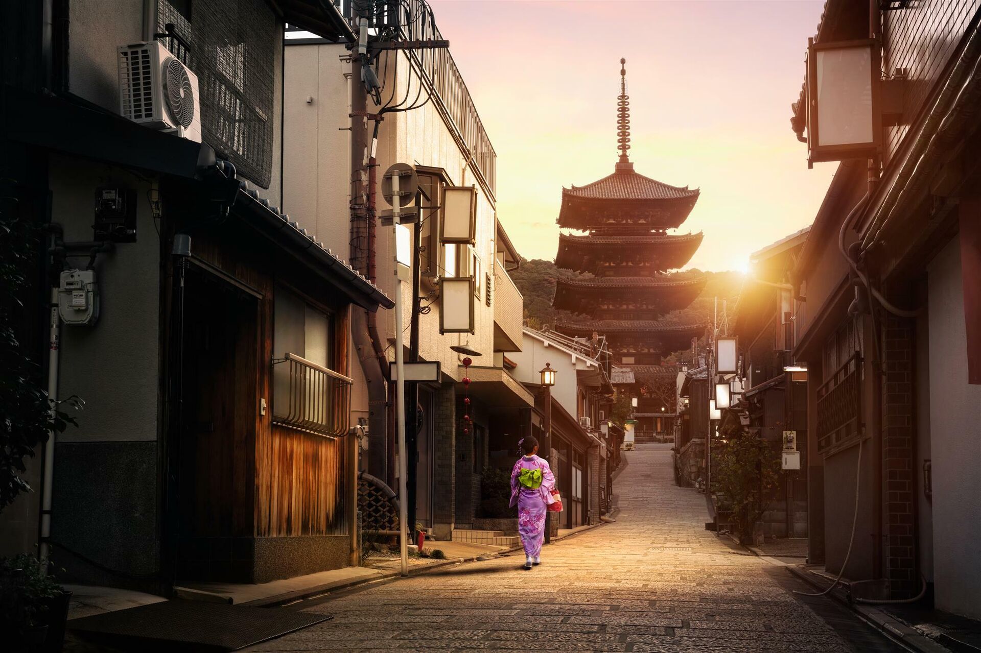 Улица Саннензака в Киото, Япония  - РИА Новости, 1920, 08.09.2020