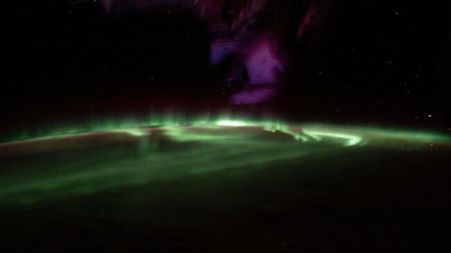 Полярное сияние с борта МКС