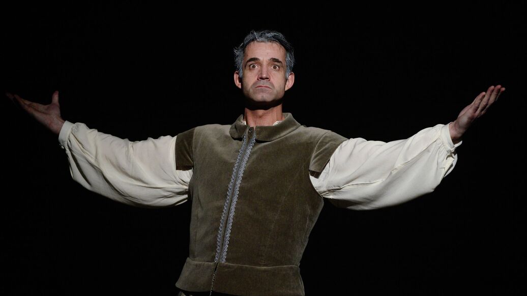 Фотографию Певцова убрали со стены в "Ленкоме"