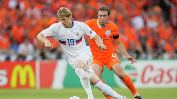 Игровой момент матча Россия - Нидерланды на ЕВРО-2008