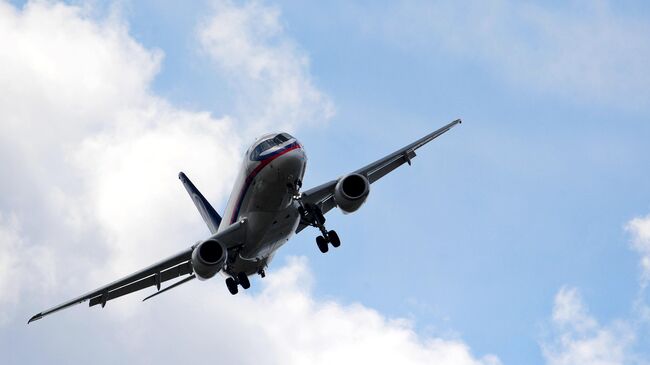 Самолет Sukhoi Superjet 100