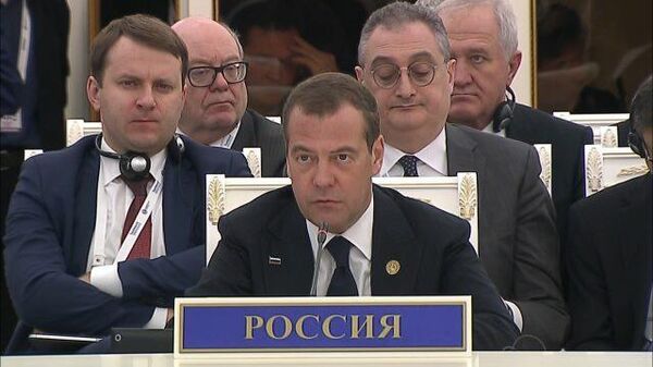 ШОС: Медведев пригласил коллег на празднование 75-летия Победы в Россию