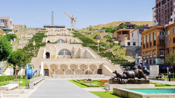 Архитектурно-монументальный комплекс в Ереване Каскад