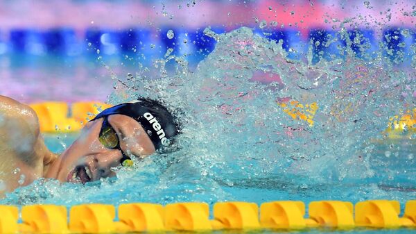 Илья Бородин (Россия) в соревнованиях по плаванию на дистанции 400 м комплексом среди мужчин на VI этапе Кубка мира по плаванию в Казани.