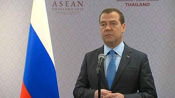 Медведев заявил о необходимости обеспечить цифровой суверенитет в России