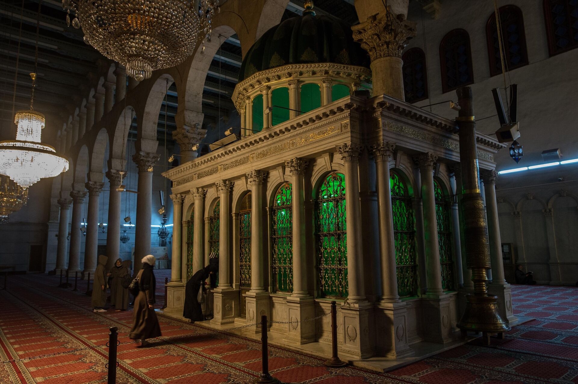 Могила с головой пророка Иоанна Крестителя в мечети Омейядов в Дамаске - РИА Новости, 1920, 05.03.2022
