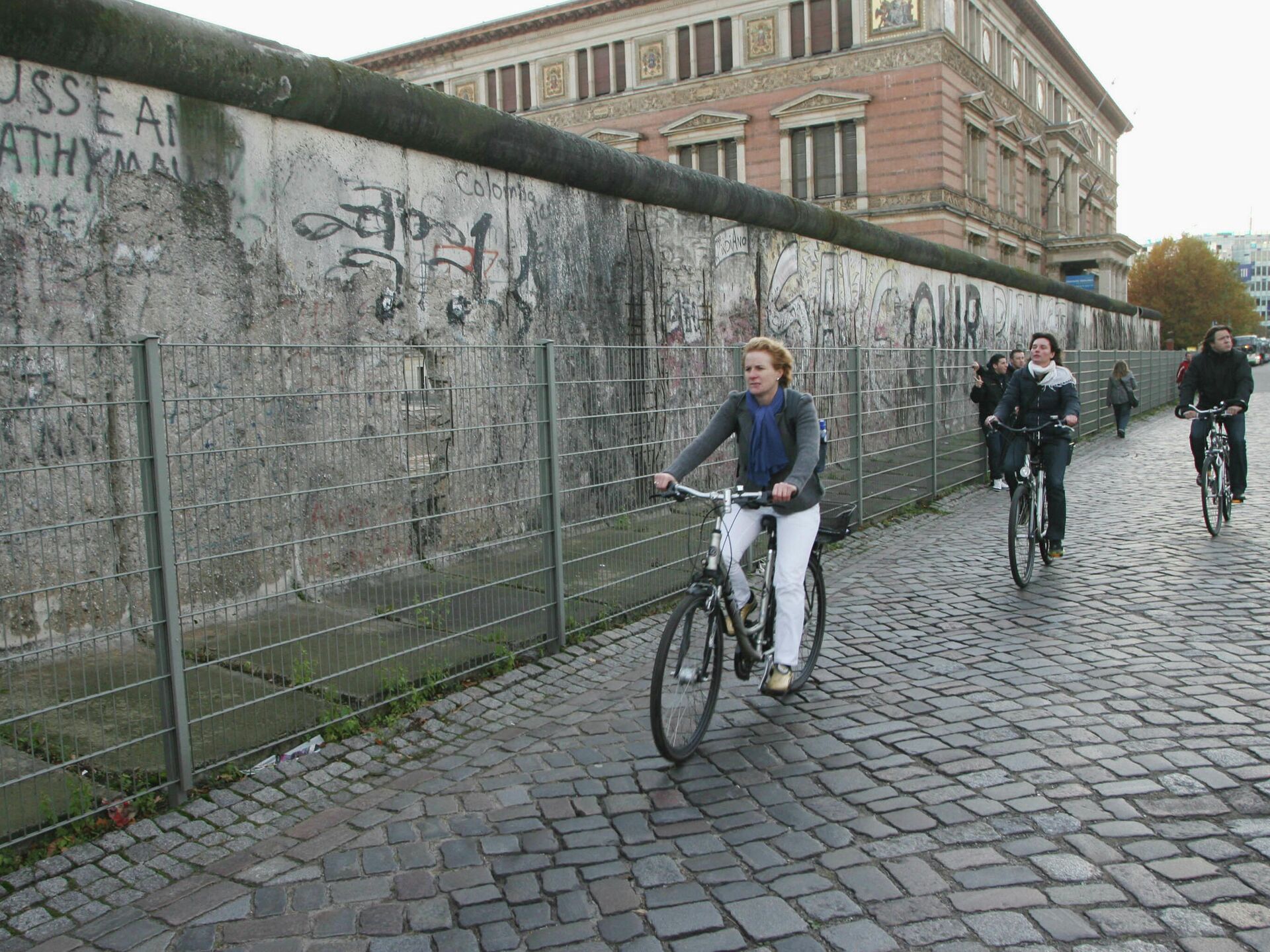 Реферат: Берлинская Стена