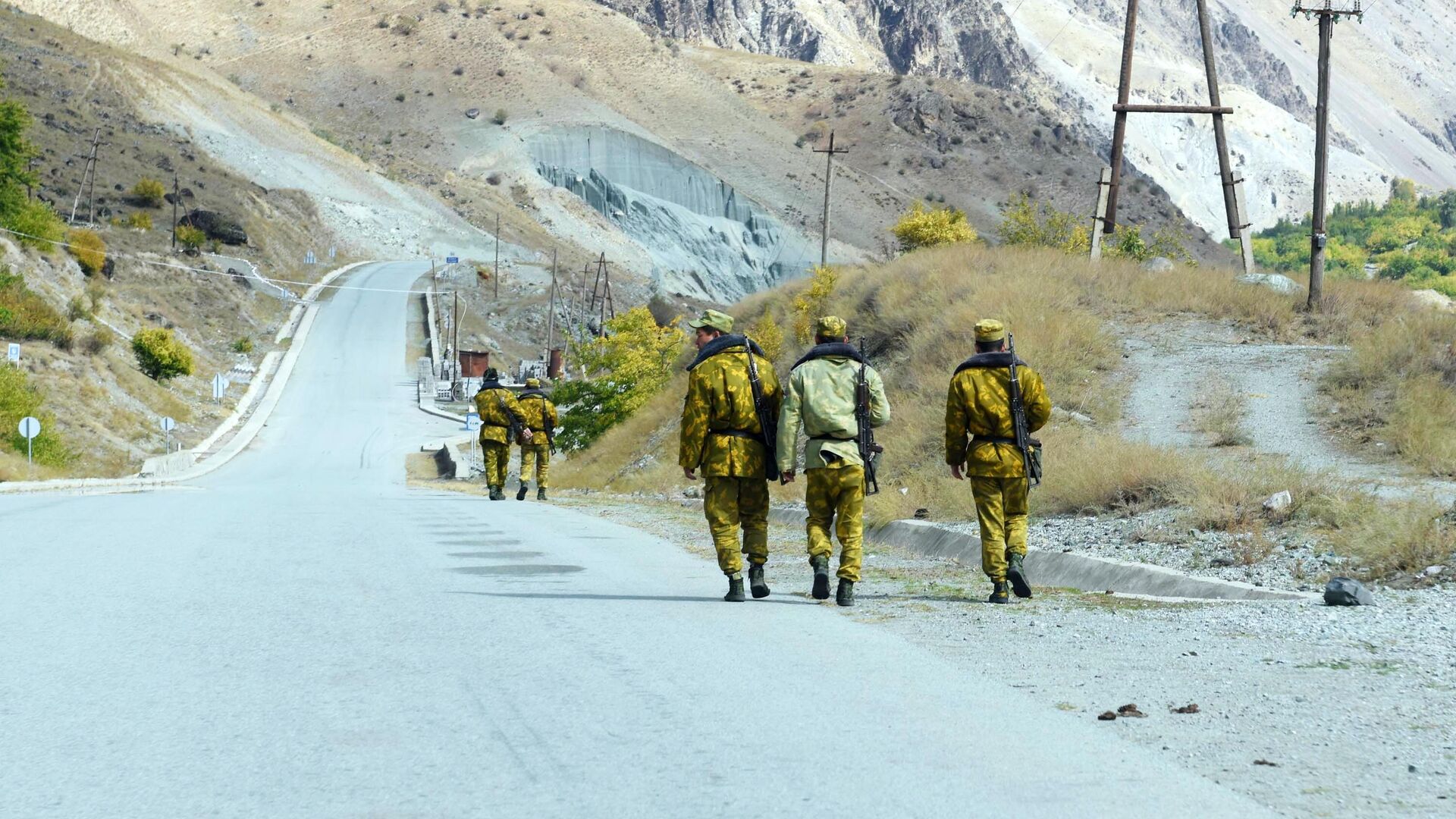 Пограничники на Таджикско-афганской границе - РИА Новости, 1920, 08.05.2022