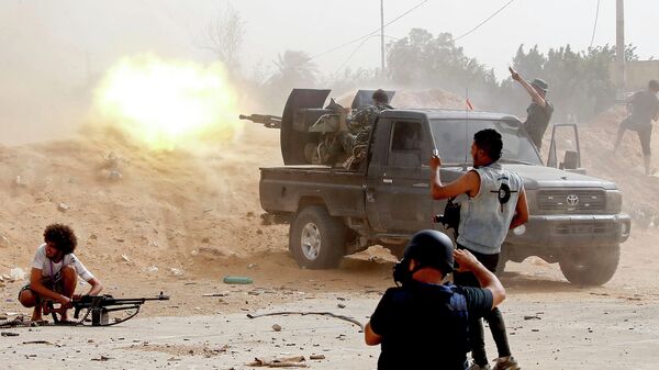 Бойцы сил Правительства национального согласия Ливии во время столкновений с армией Халифы Хафтара