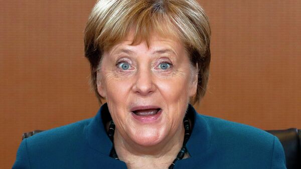 Канцлер Германии Ангела Меркель участвует в еженедельном заседании правительства Германии в Берлине