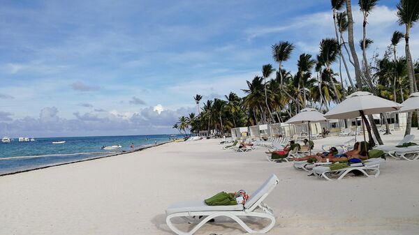 Доминикана. На пляже отеля Melia Punta Cana Beach Resort