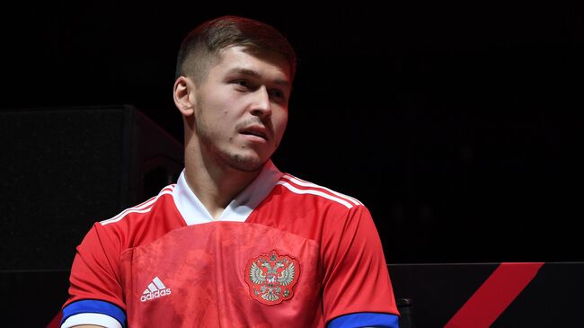 Полузащитник сборной России Рифат Жемалетдинов