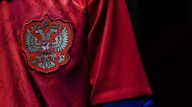 Герб РФ на игровой форме сборной России