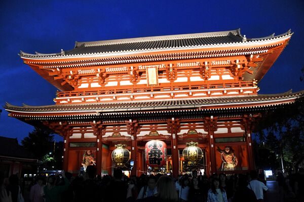 Буддистский храм Асакуса Каннон в Токио