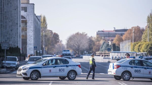 Автомобили милиции в Бишкеке