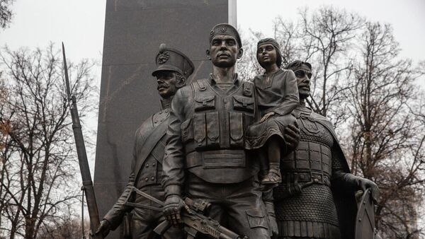 Памятник сотрудникам и военнослужащим Росгвардии, погибшим при исполнении служебного долга, открытый в Рязани