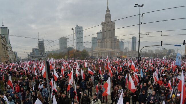 Марш в Варшаве в честь Дня независимости Польши