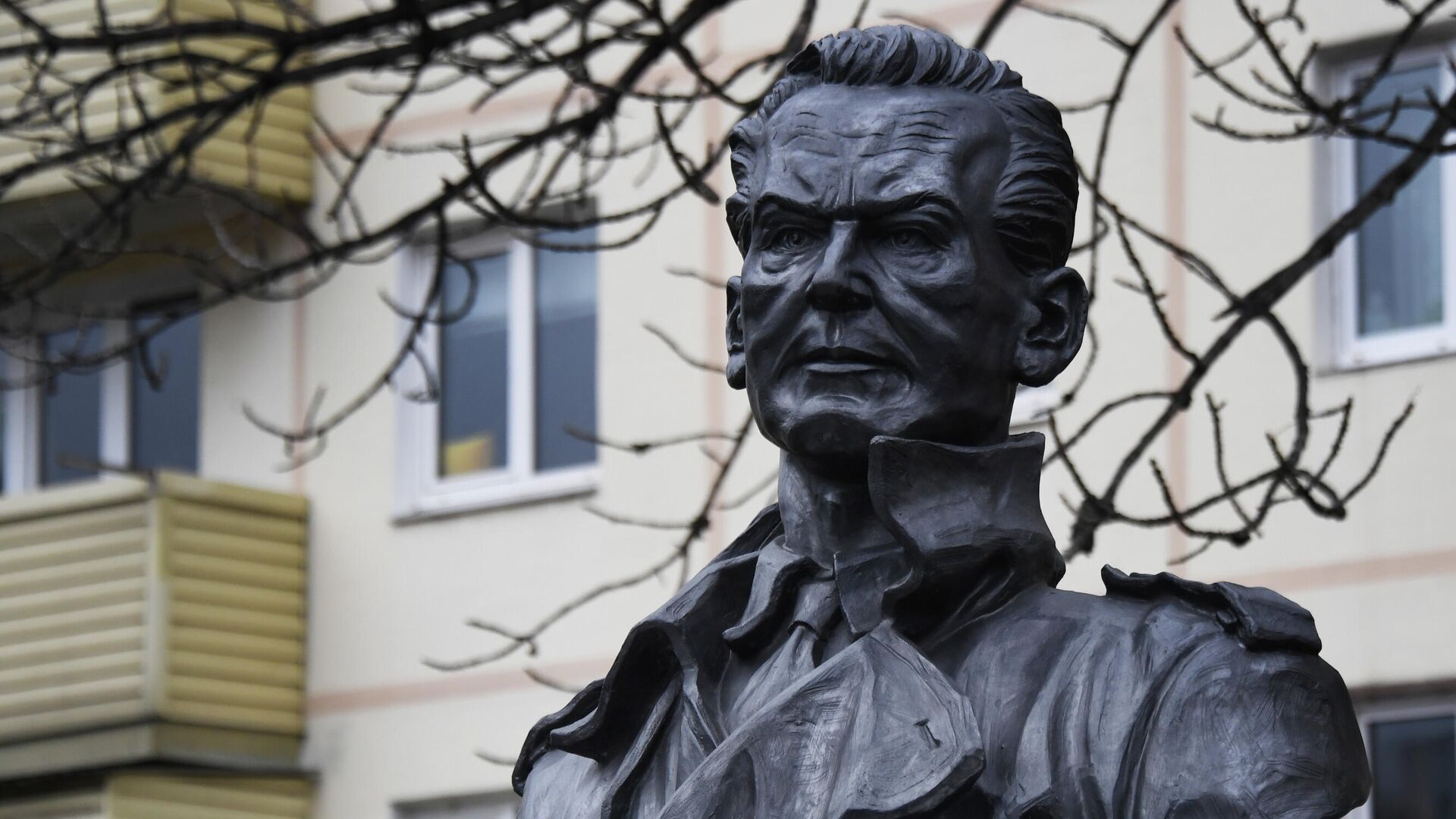 Памятник советскому разведчику Рихарду Зорге во Владивостоке - РИА Новости, 1920, 15.05.2022