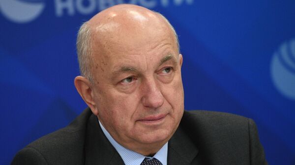 Экс-руководитель департамента военной контрразведки ФСБ России Александр Безверхний на презентации книги Военные контрразведчики Александра Бондаренко Экс-руководитель департамента военной контрразведки ФСБ России Александр Безверхний на презентации книги Военные контрразведчики Александра Бондаренко