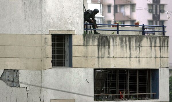 Спецназ на крыше жилого комплека Нариман в Мумбаи