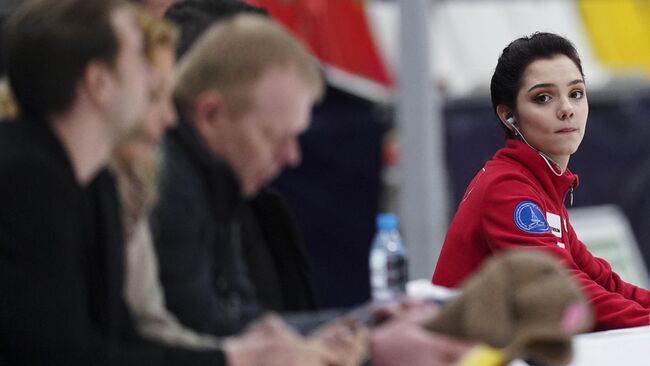 Фигурное катание. V этап Гран-при. Тренировки Фигурное катание. V этап Гран-при. Тренировки