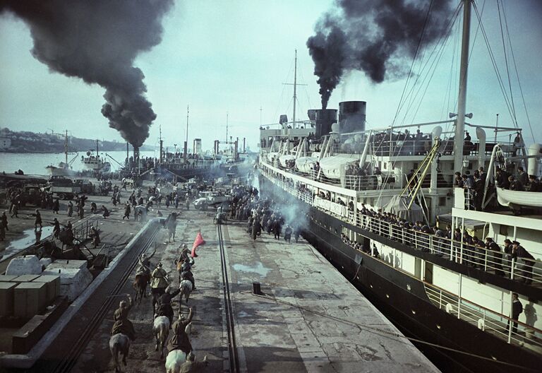 Кадр из фильма Бег Кадр из фильма Бег