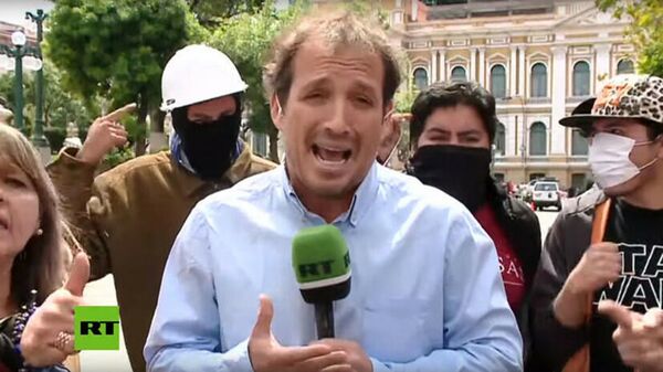В Боливии противники Моралеса попытались сорвать включение в эфир корреспондента RT Франсиско Гуаиты