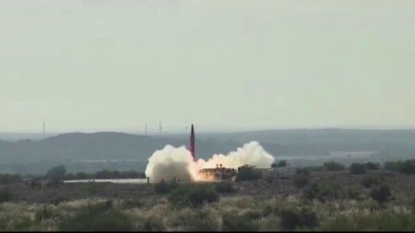 Испытания ракеты класса земля-земля  Шахин - 1 в Пакистане